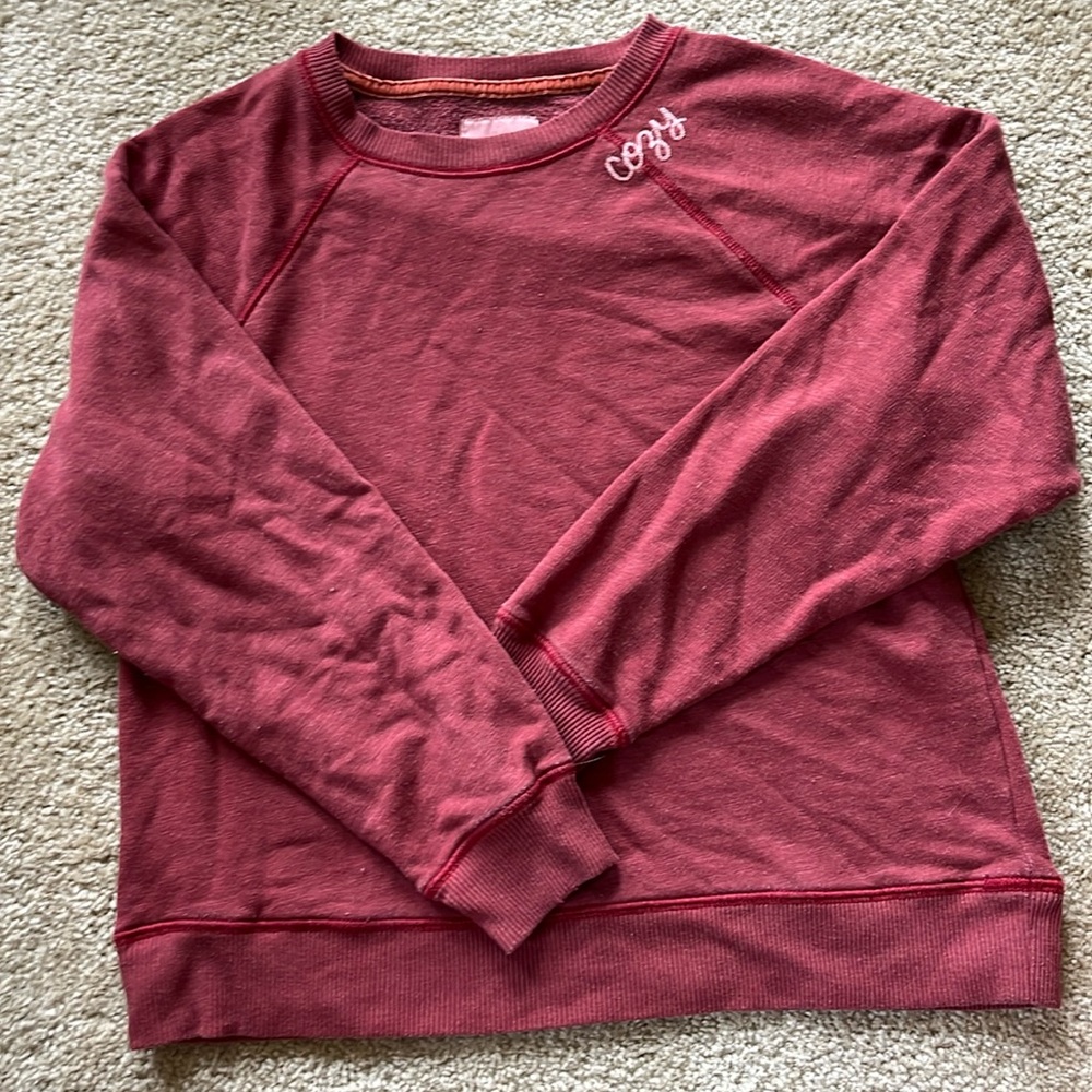 American Eagle Outfitters red crew neck sweatshirt